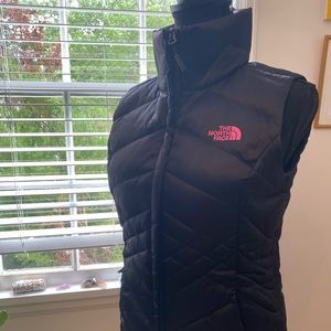 The North Face Special Breast Cancer Awareness Down Black/Pink Vest size small